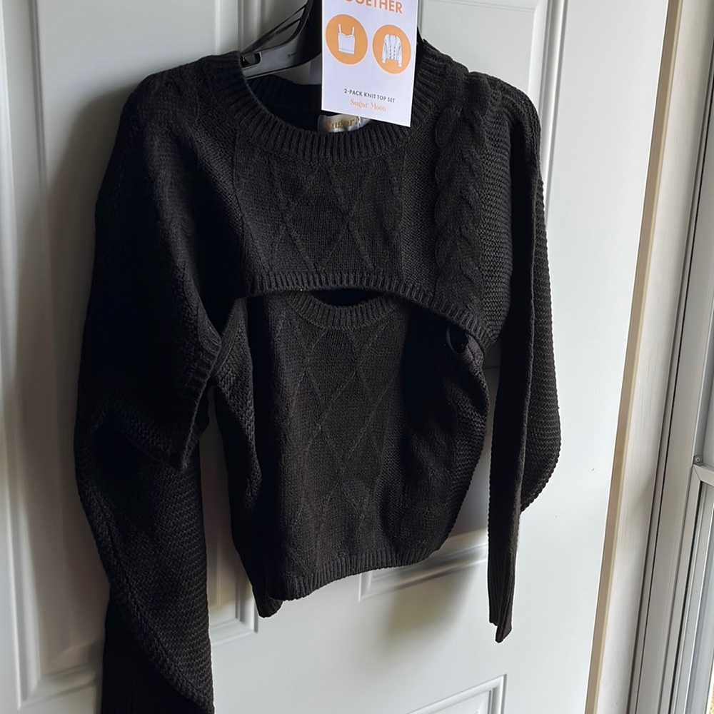 NWT JUNIOR black 2 -Pack knit top set. Brand: Sugar Moon